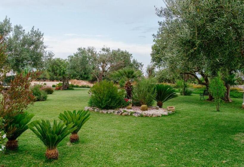 مبيت وإفطار Barokhouse