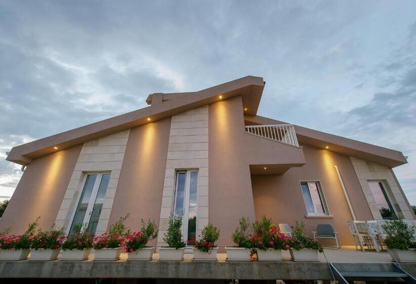 مبيت وإفطار Barokhouse