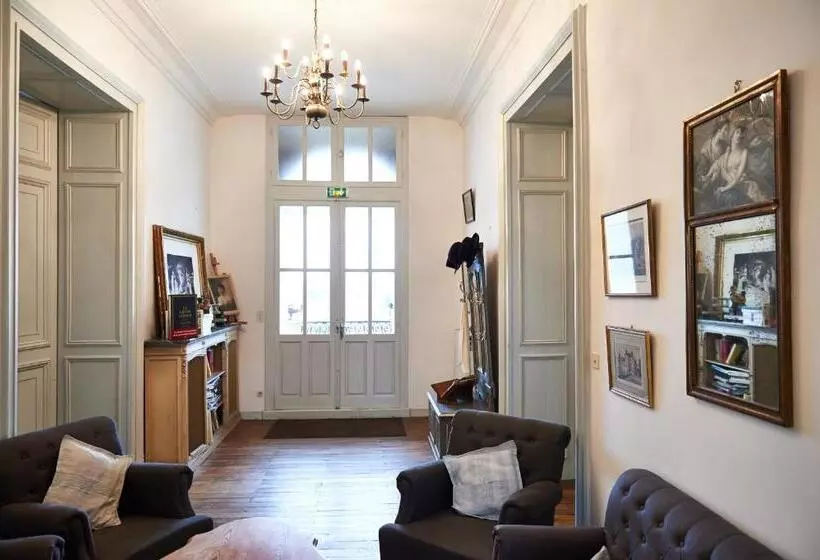 ベッドアンドブレックファースト Chateau De La Moriniere