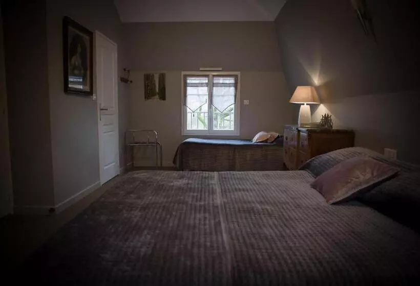 ベッドアンドブレックファースト Chateau De La Moriniere