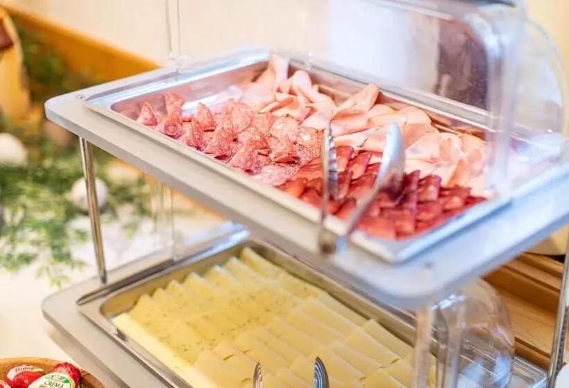 ベッドアンドブレックファースト Garni Glurnserhof