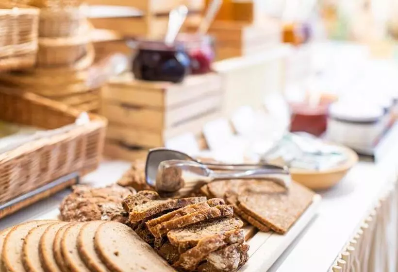 ベッドアンドブレックファースト Garni Glurnserhof