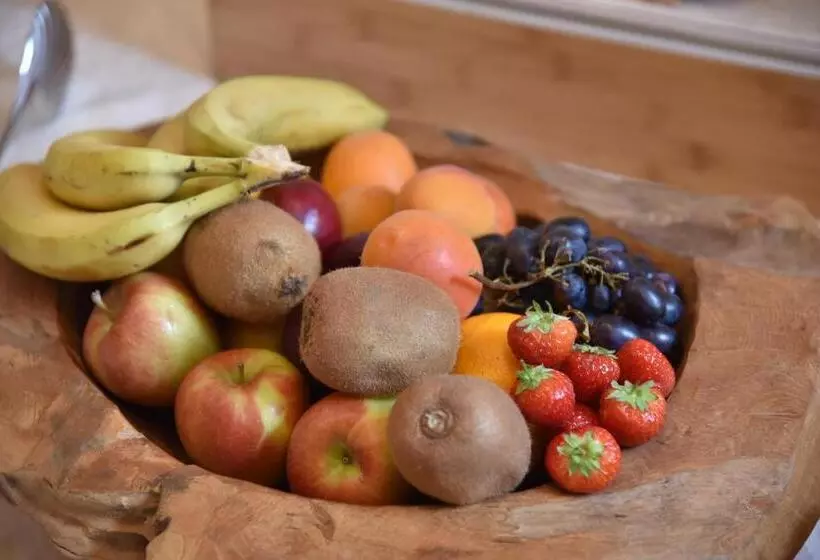 ベッドアンドブレックファースト Garni Glurnserhof