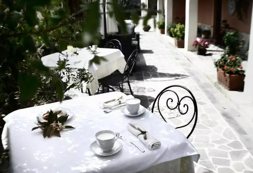 ベッドアンドブレックファースト Il Giardino Degli Aranci