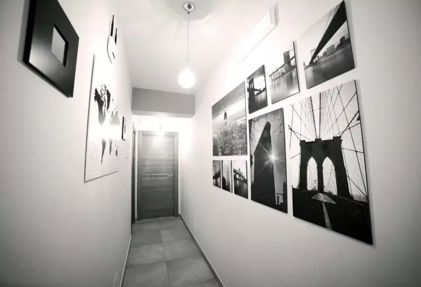 تختخواب و صبحانه Sikania Casa Diamond