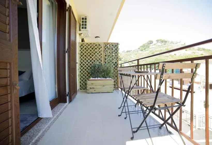 تختخواب و صبحانه Sikania Casa Diamond