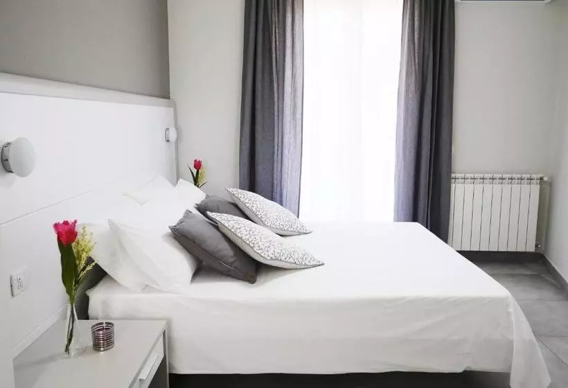 تختخواب و صبحانه Sikania Casa Diamond
