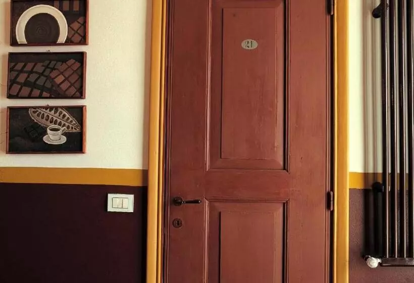 Aamiaismajoitus (B&B) Villa Laetitia