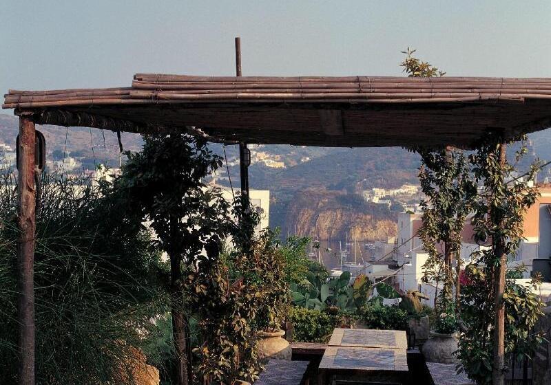 مبيت وإفطار Villa Laetitia