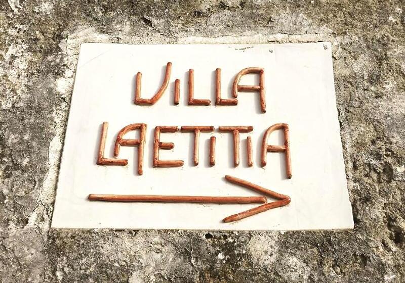 مبيت وإفطار Villa Laetitia