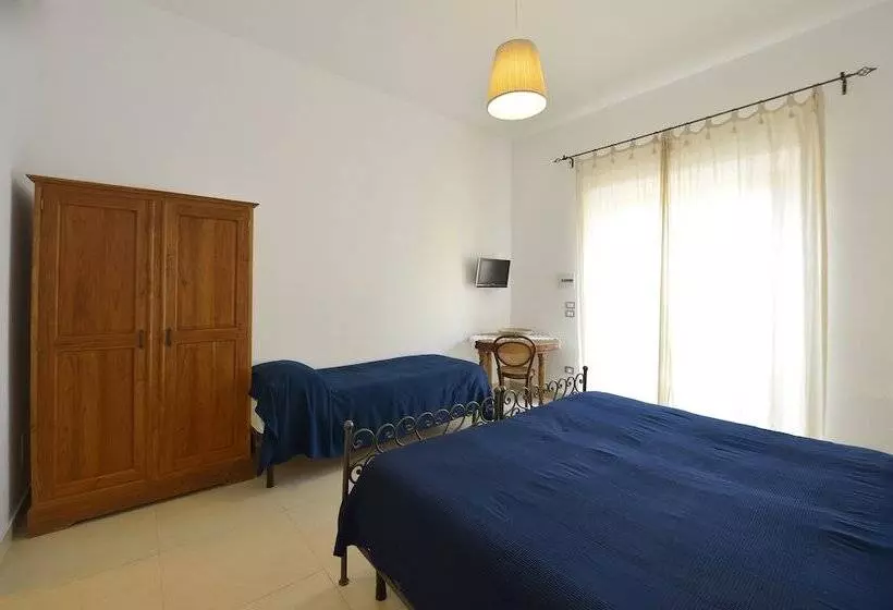 Aamiaismajoitus (B&B) Villa Mazzella