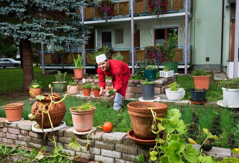 Golf Tennis Wellnesshotel Mori