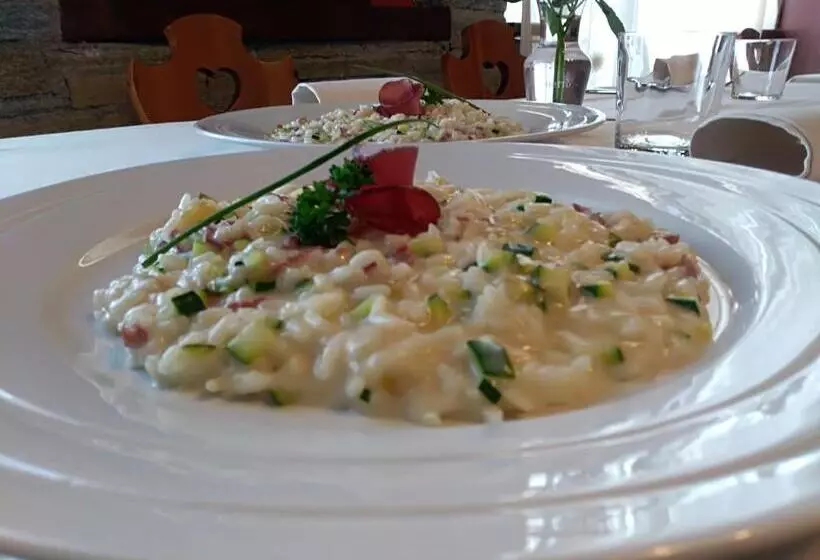 ホテル Albergo Ristorante Coppa