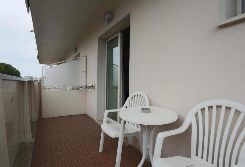 Hotel Caribia Pinarella