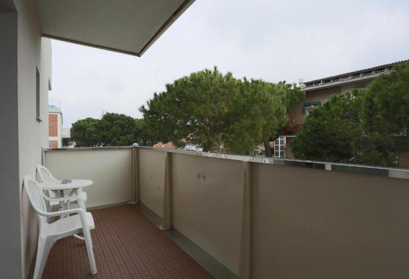 Hotel Caribia Pinarella