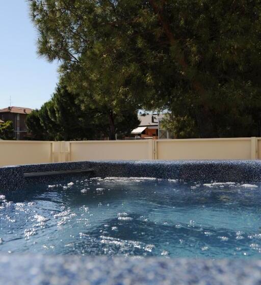 Hotel Caribia Pinarella