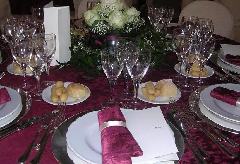 Hotelli Cascina Govean