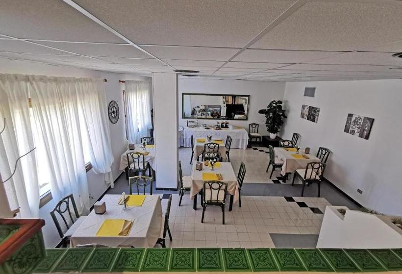 Отель Del Porto