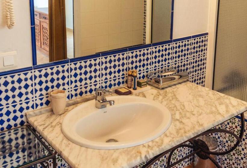 בית מלון כפרי Le Lido