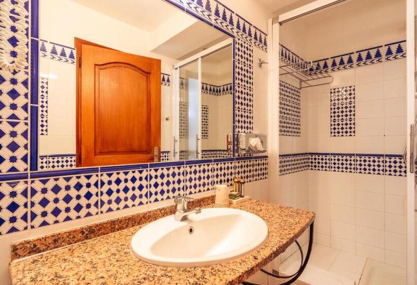 בית מלון כפרי Le Lido