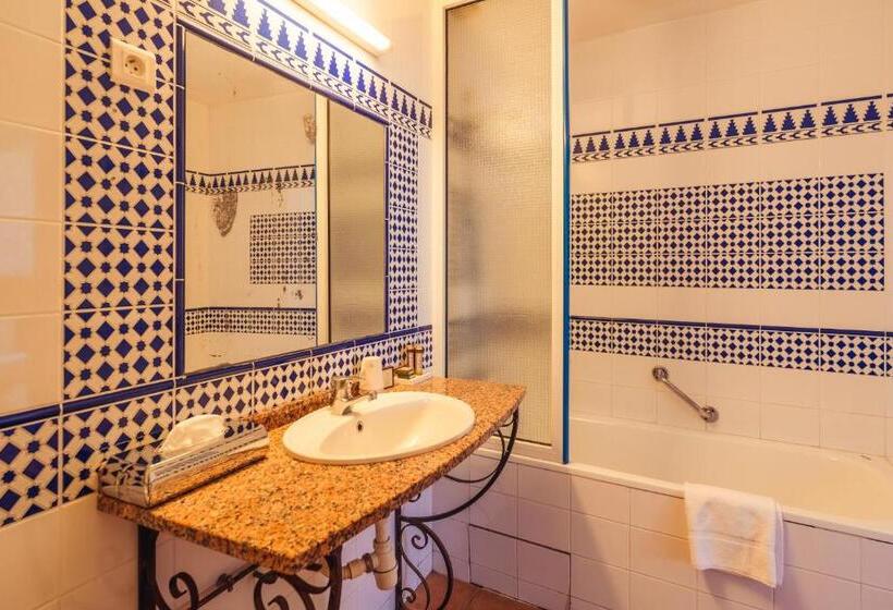 בית מלון כפרי Le Lido