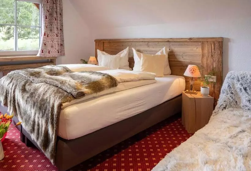 ホテル & Restaurant Grüner Baum   Die Grüne Oase Am Feldberg