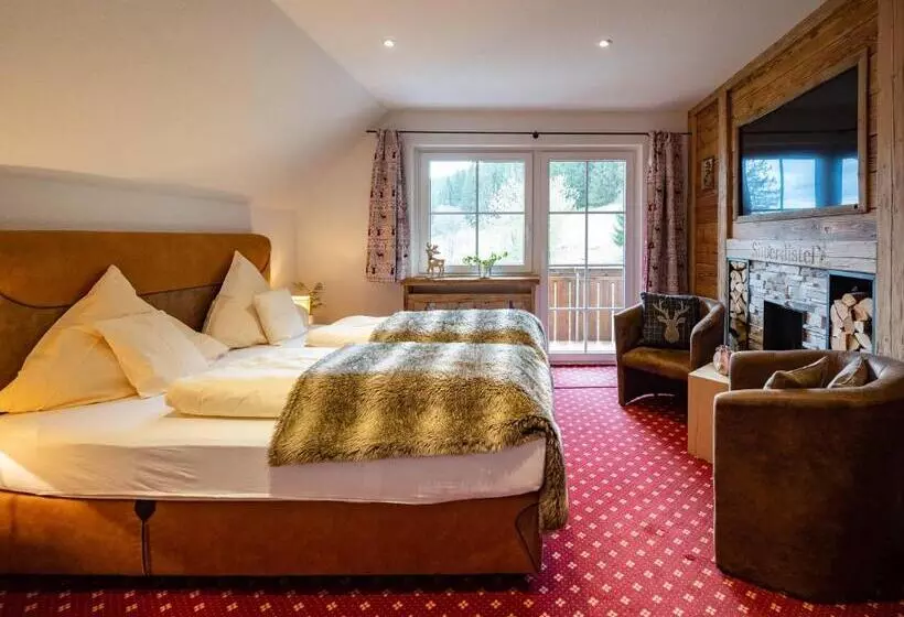 ホテル & Restaurant Grüner Baum   Die Grüne Oase Am Feldberg