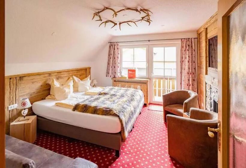 ホテル & Restaurant Grüner Baum   Die Grüne Oase Am Feldberg