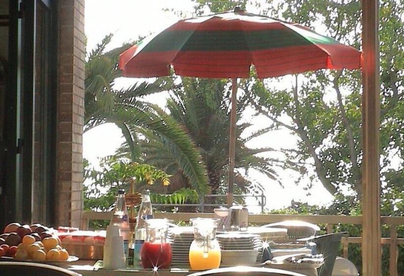 בית מלון כפרי Rivamare