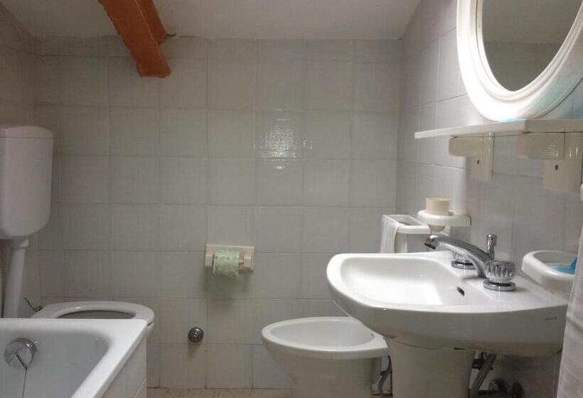 בית מלון כפרי Rivamare