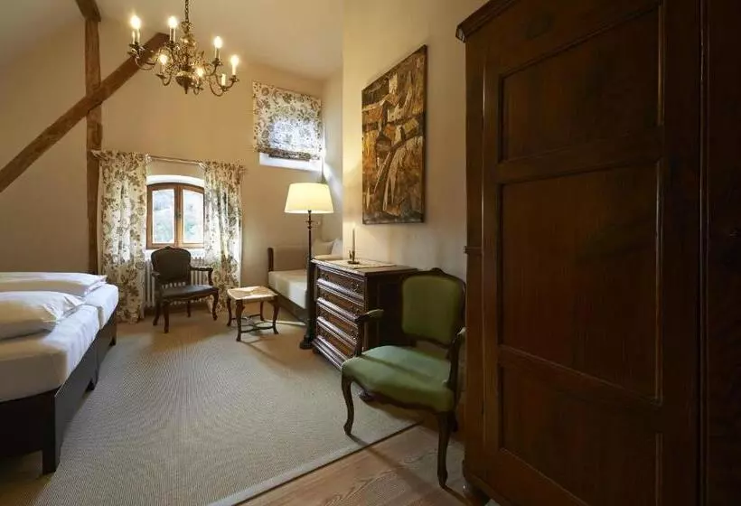 Hotelli Schloss Englar