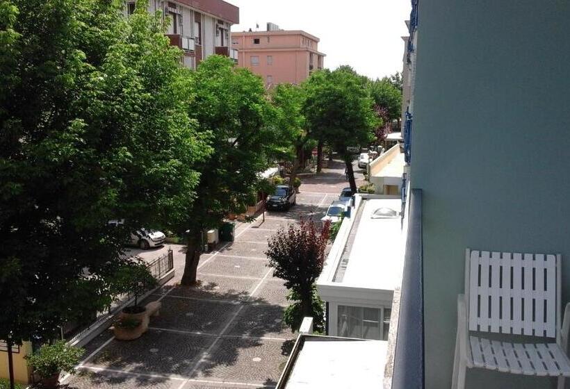 B&b   Meuble    Hotel  Cordiale