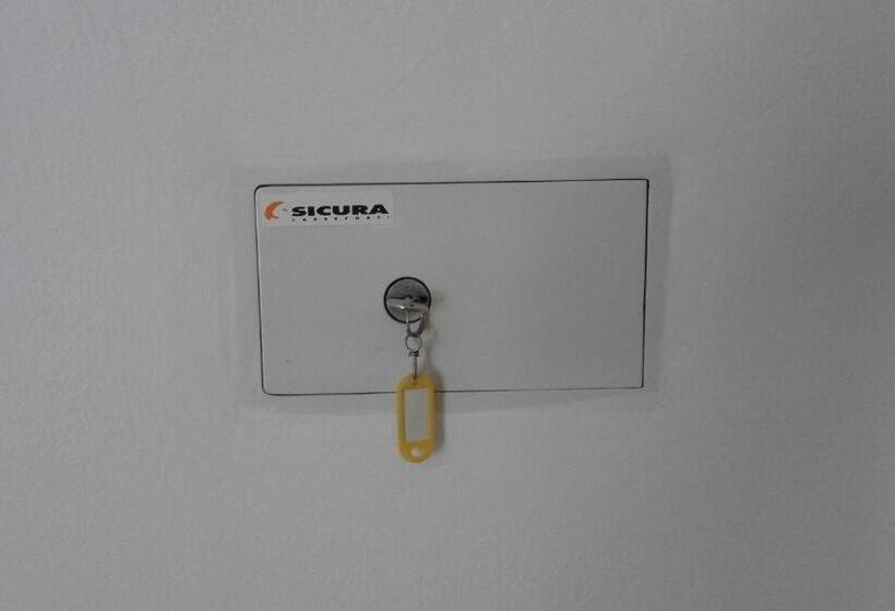 B&b   Meuble    Hotel  Cordiale