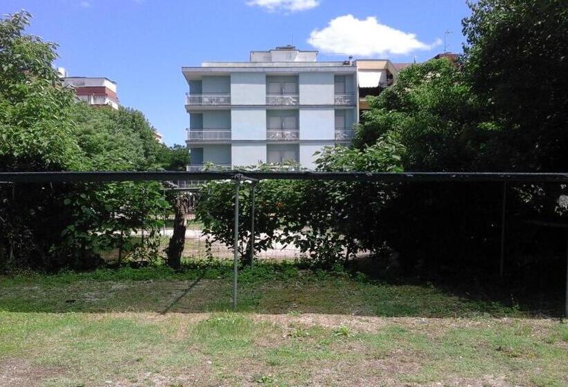 B&b   Meuble    Hotel  Cordiale