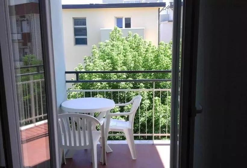 B&b   Meuble    Hotel  Cordiale