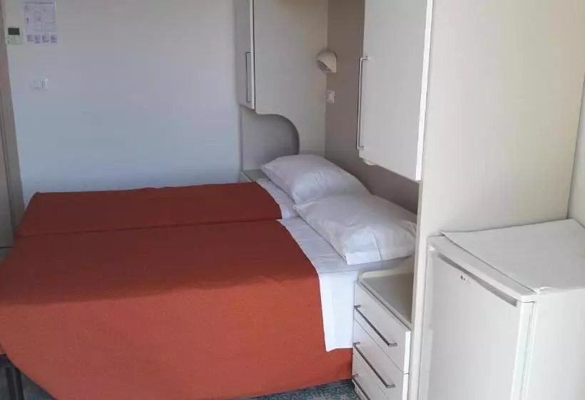 B&b   Meuble    Hotel  Cordiale