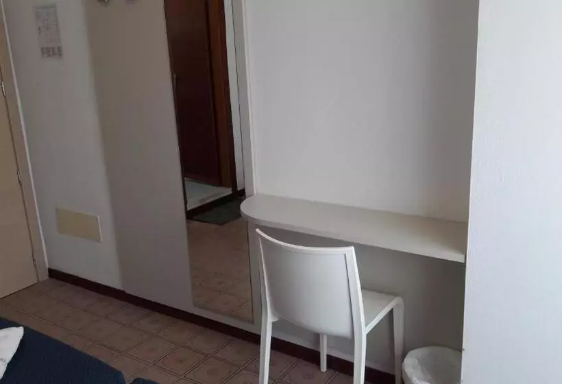 B&b   Meuble    Hotel  Cordiale