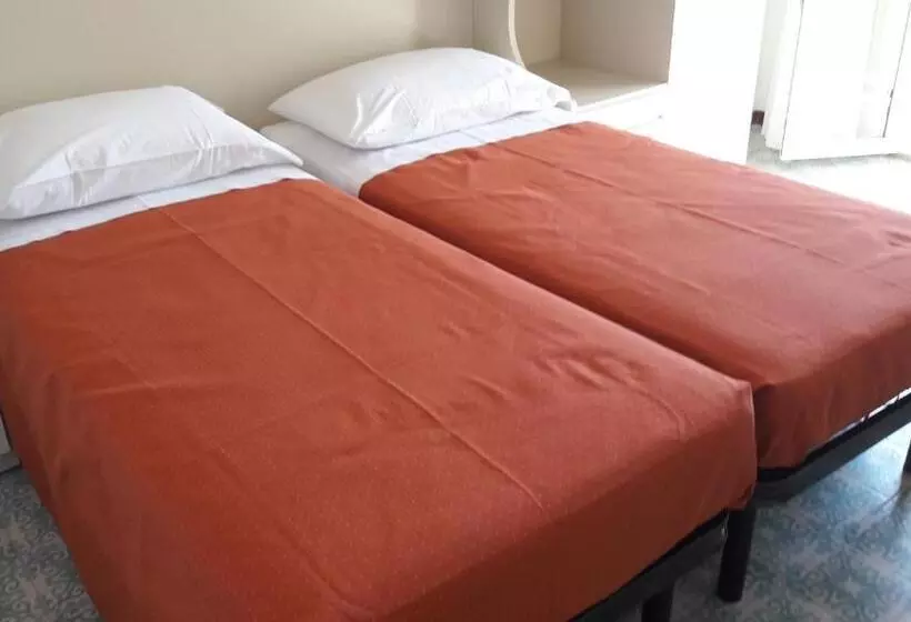 B&b   Meuble    Hotel  Cordiale