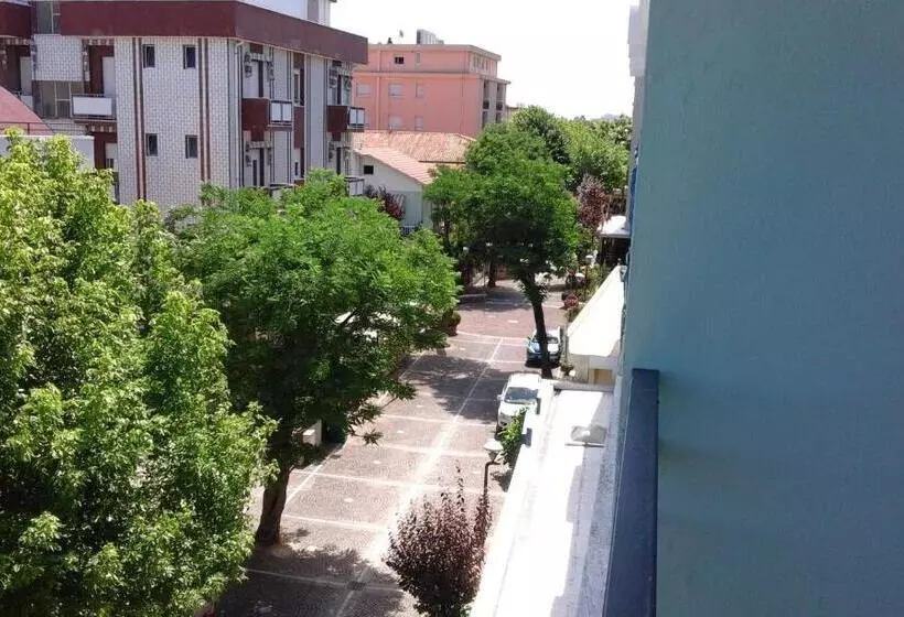 B&b   Meuble    Hotel  Cordiale