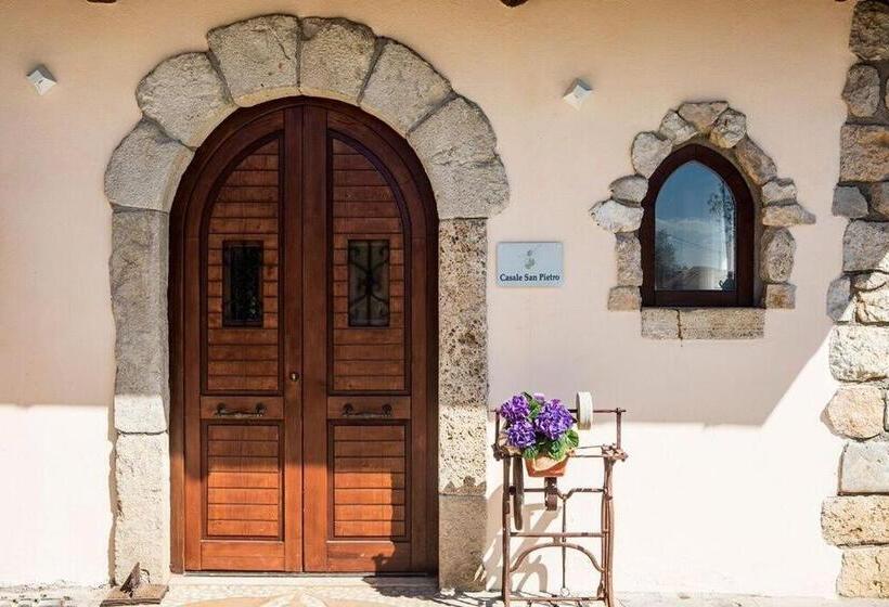 مبيت وإفطار Casale San Pietro