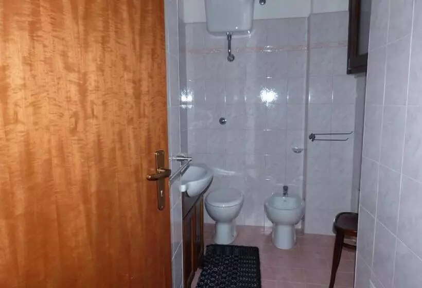 Aamiaismajoitus (B&B) Il Pozzo Dei Desideri