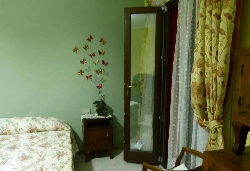 Aamiaismajoitus (B&B) Il Pozzo Dei Desideri