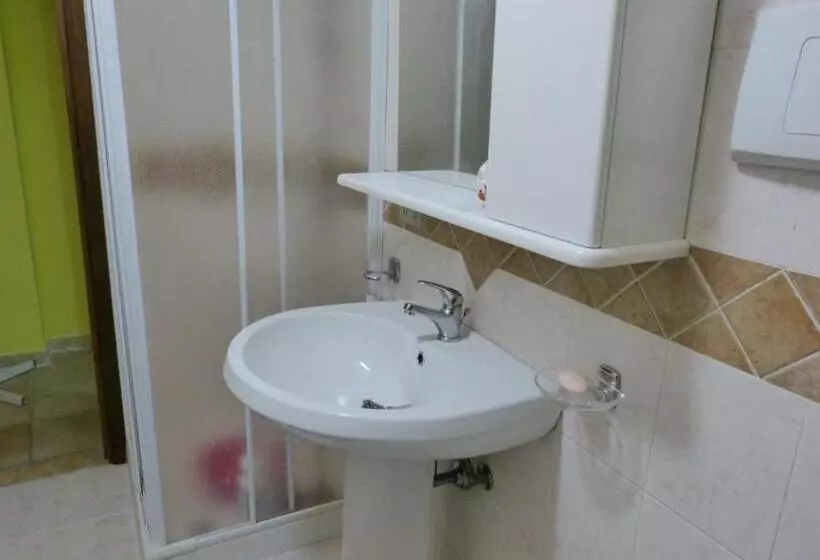 Aamiaismajoitus (B&B) Il Pozzo Dei Desideri