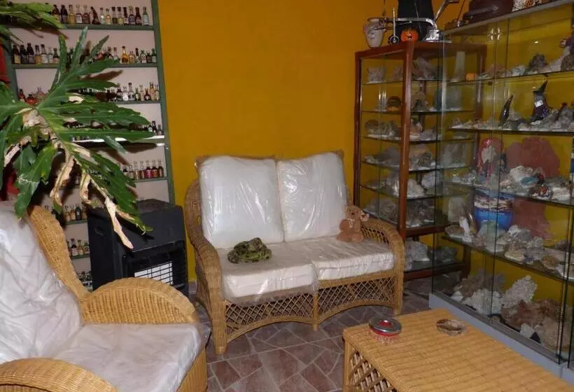 Aamiaismajoitus (B&B) Il Pozzo Dei Desideri