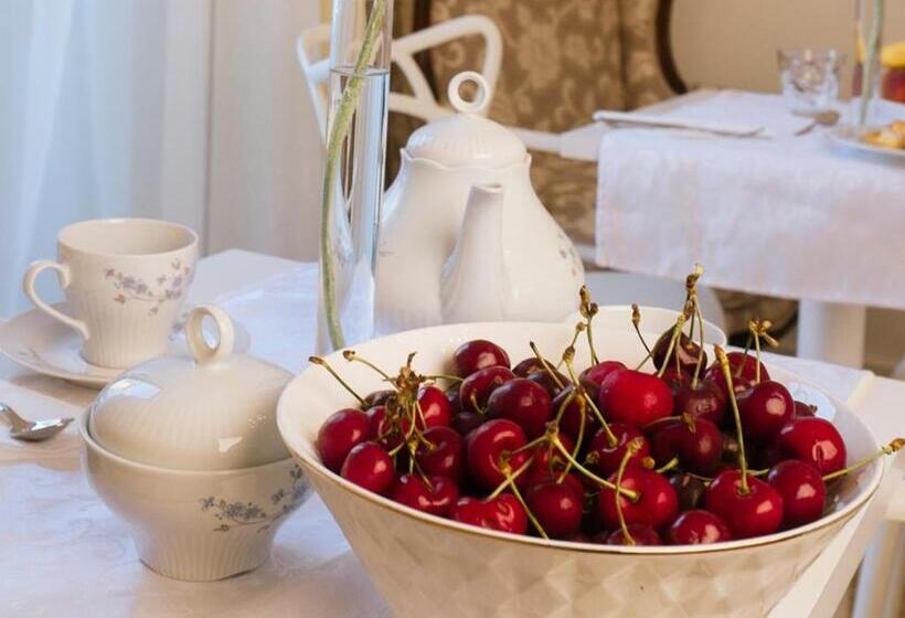 تختخواب و صبحانه Maison Fleurie