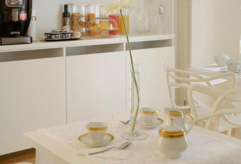 تختخواب و صبحانه Maison Fleurie