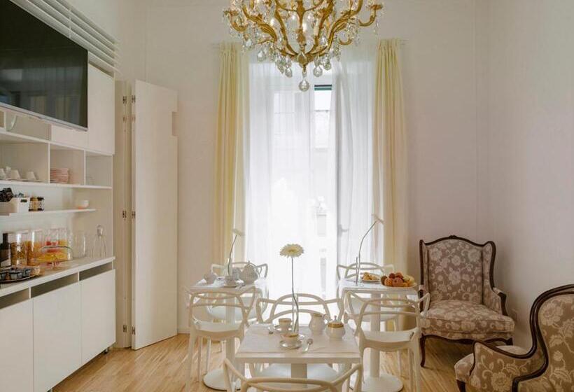 تختخواب و صبحانه Maison Fleurie