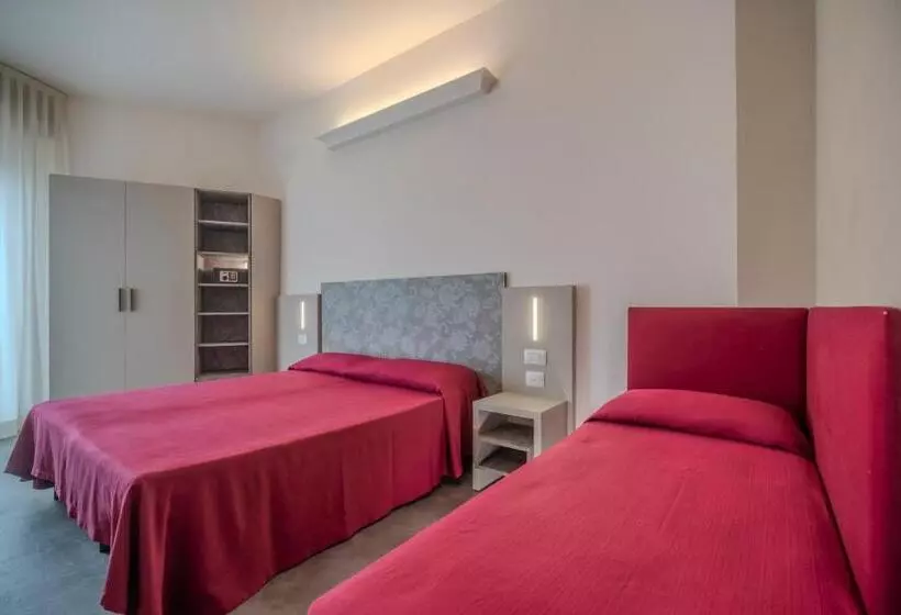 Hotel 2000