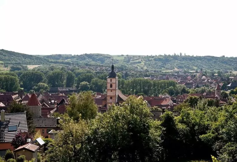 ホテル Felshof   Weingut & Gästehaus