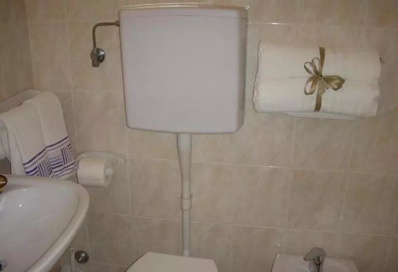 Hotelli Pensione Rossi